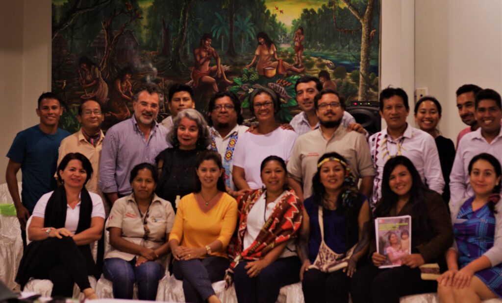 Realização do diálogo “La Amazonia que Queremos”, convocado conjuntamente pela rede SDSN Amazônia, FAS, COICA, COIAB, ECA AMARAKAERI, FENAMAD, ANECAP, AIDESEP, PNUD e IIED na cidade de Puerto Maldonado durante a visita do Papa Francisco pela cidade.